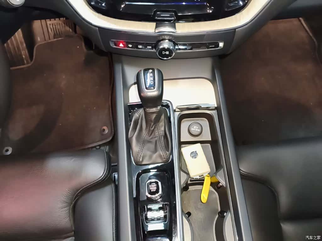 Volvo XC60, 2019 14