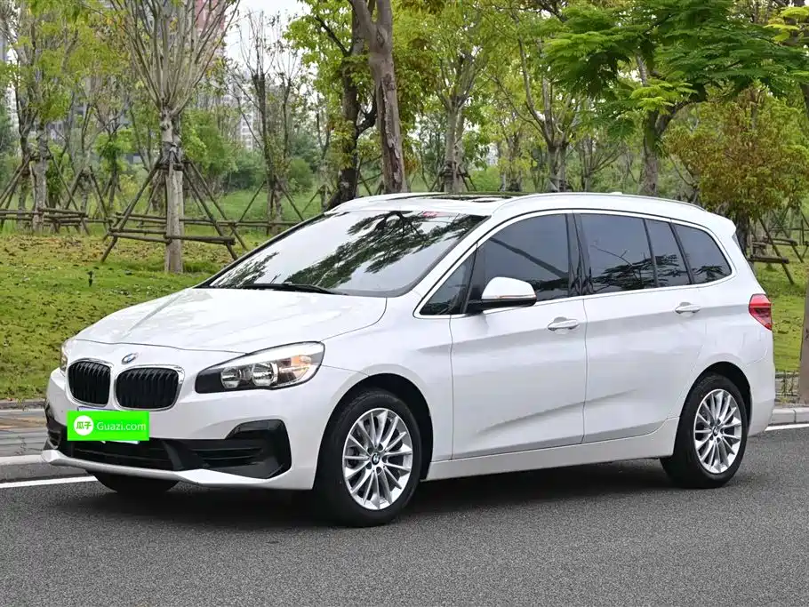 BMW 2 series multifunctional station wagon