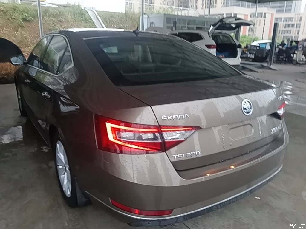 Skoda Superb, 2018 23