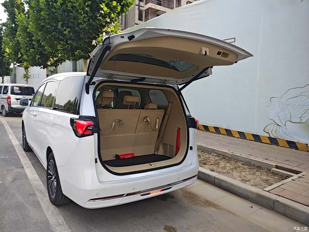 Buick GL8, 2025 15
