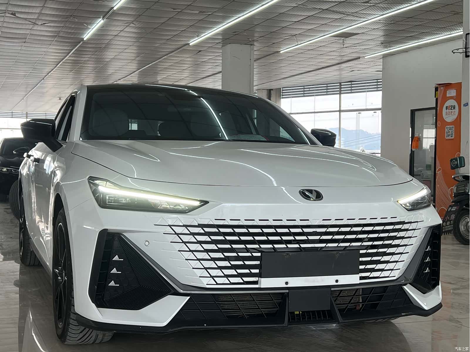 Changan UNI-V, 2022 3
