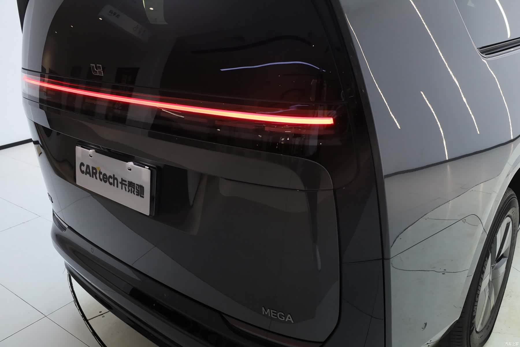 Li Auto MEGA, 2025 35