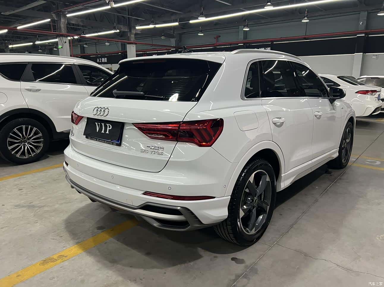Audi Q3, 2022 4