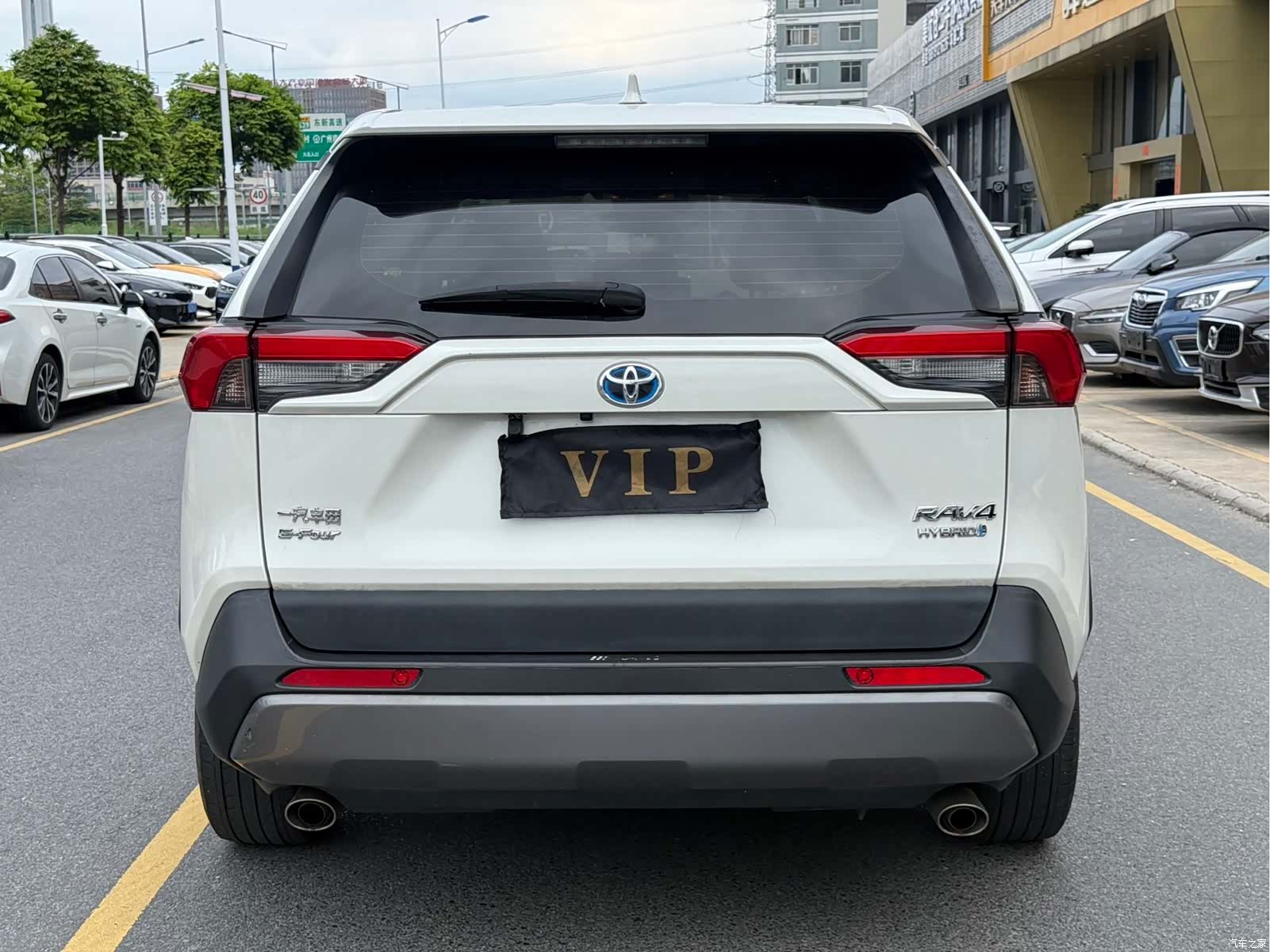 Toyota RAV4, 2021 8