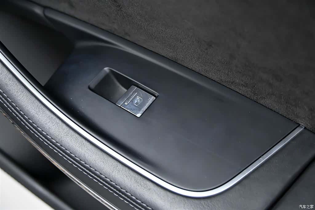 Audi A8L, 2020 31