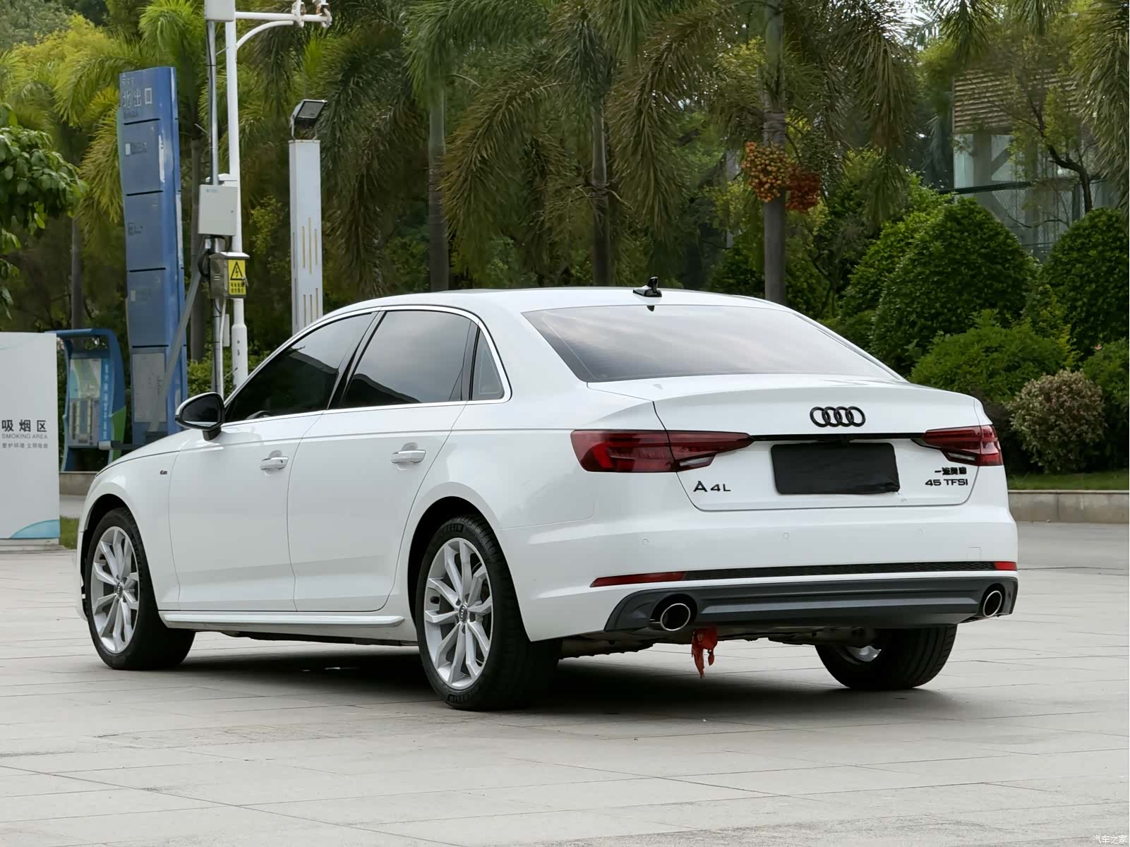 Audi A4L, 2018 4