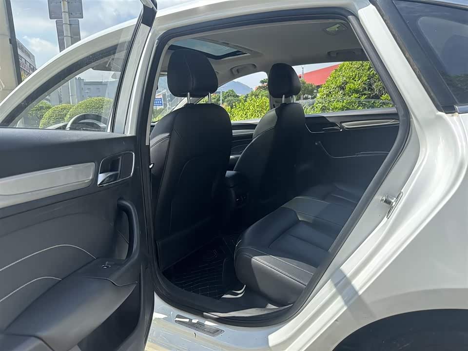 Roewe i6 Roewe i6
