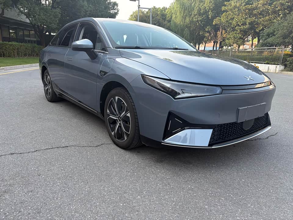 XPENG P5