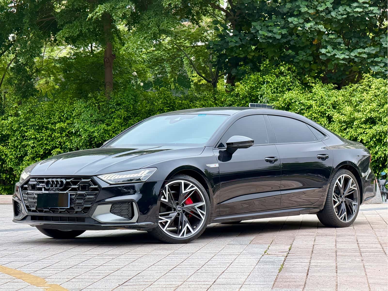 Audi A7L, 2025 1