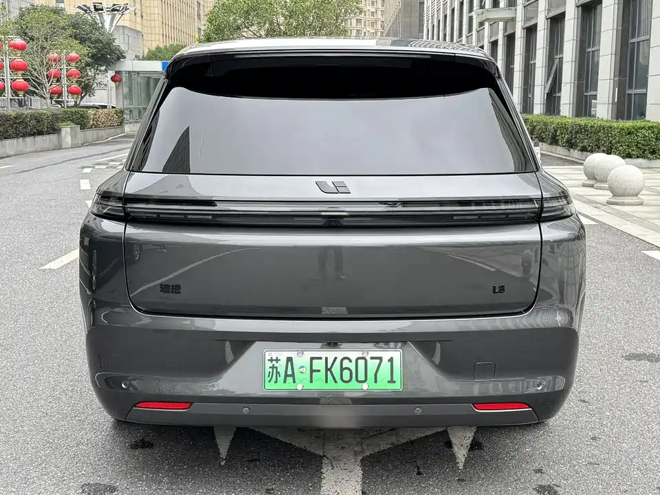 Li Auto Ideal L8