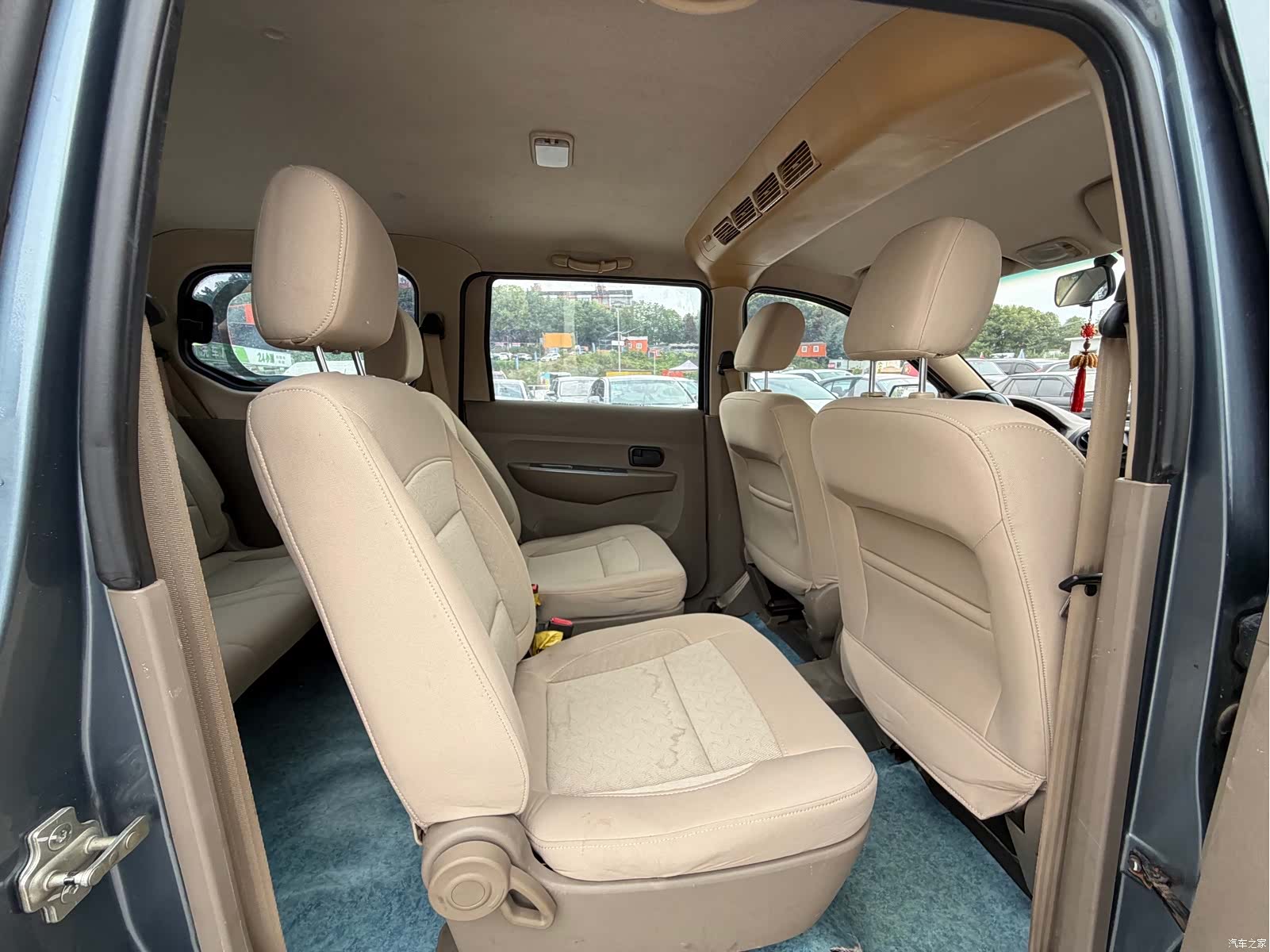 Wuling Hongguang, 2014 4