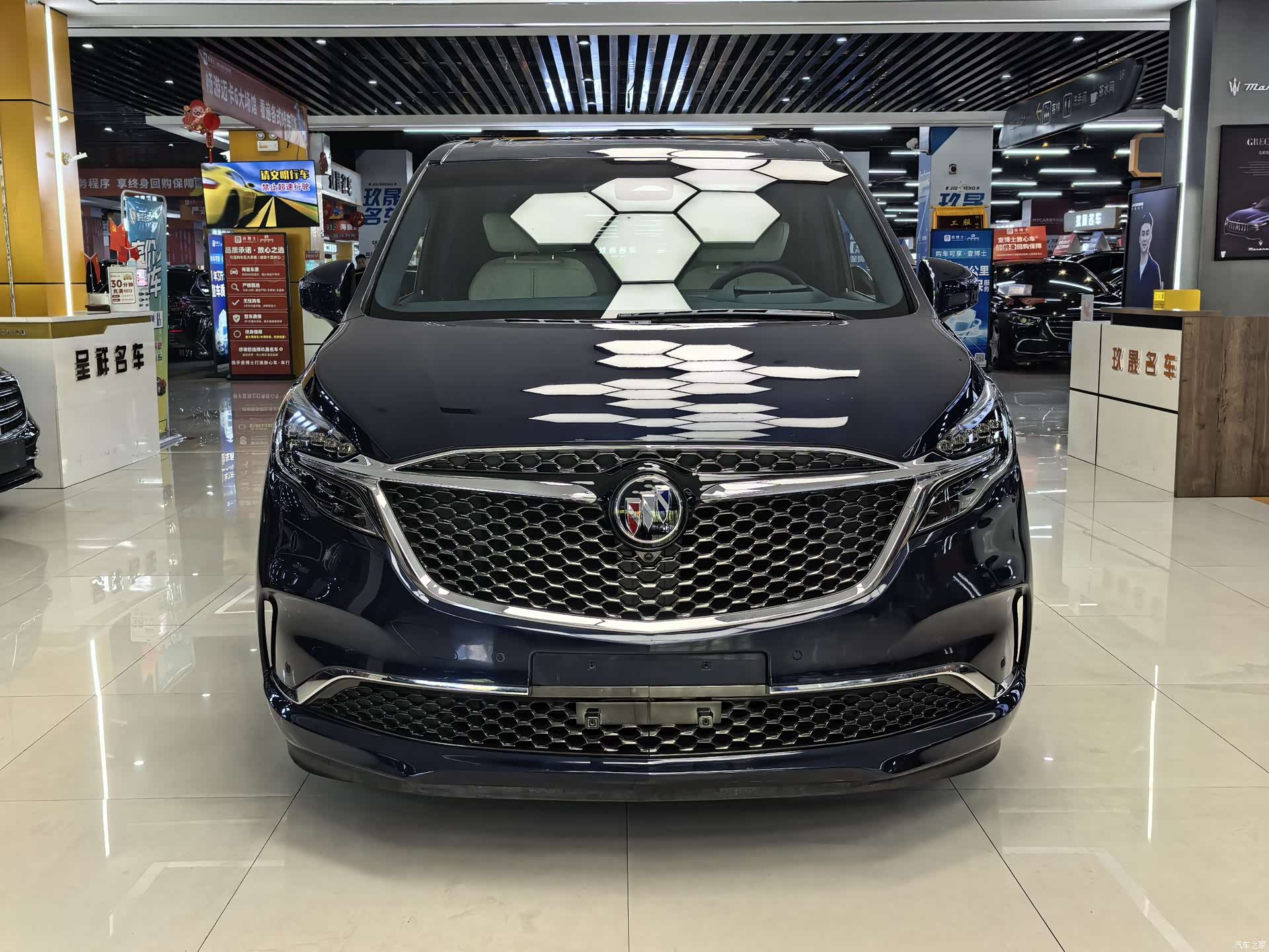 Buick GL8, 2021 2
