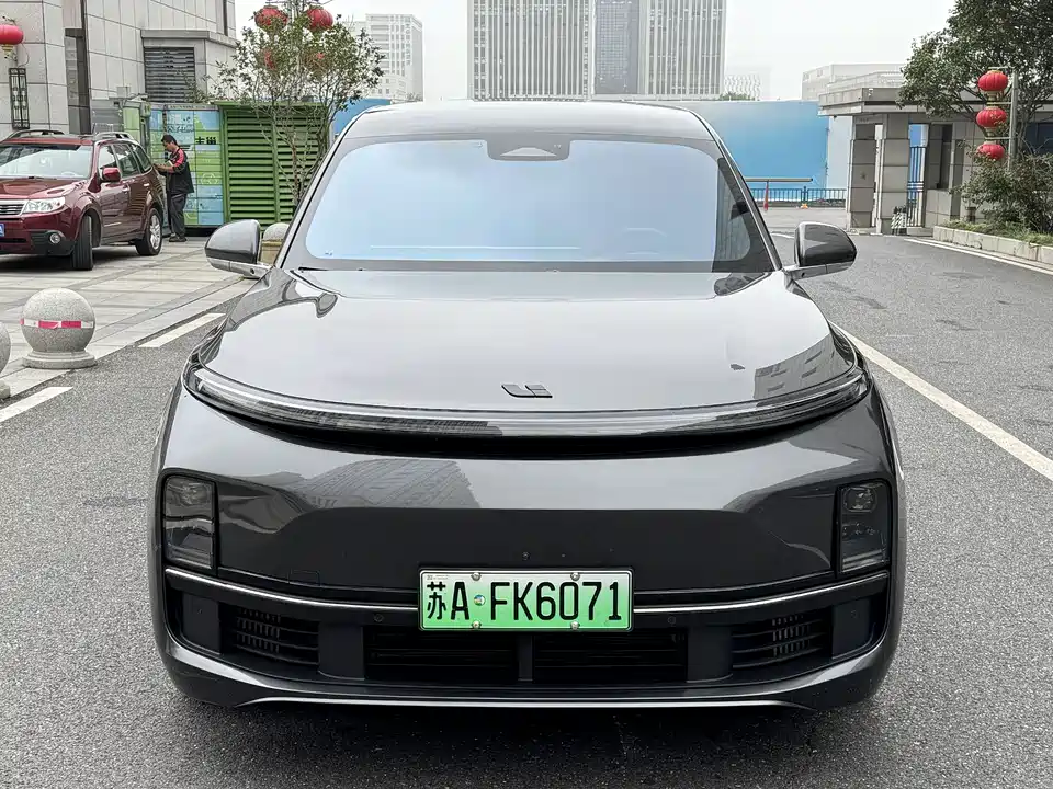 Li Auto Ideal L8