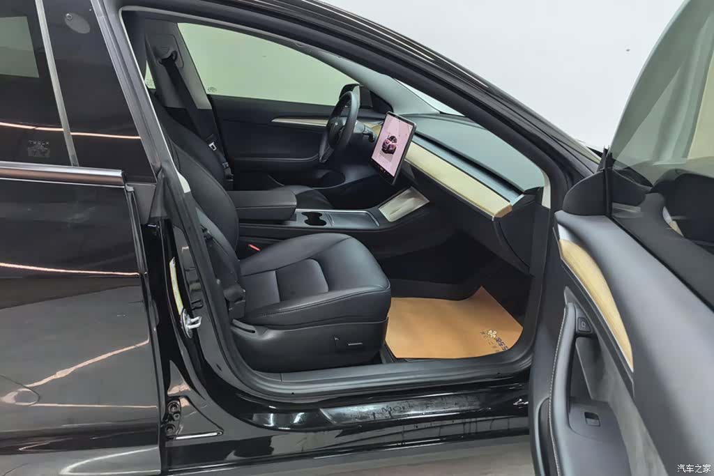 Tesla Model 3, 2023 8
