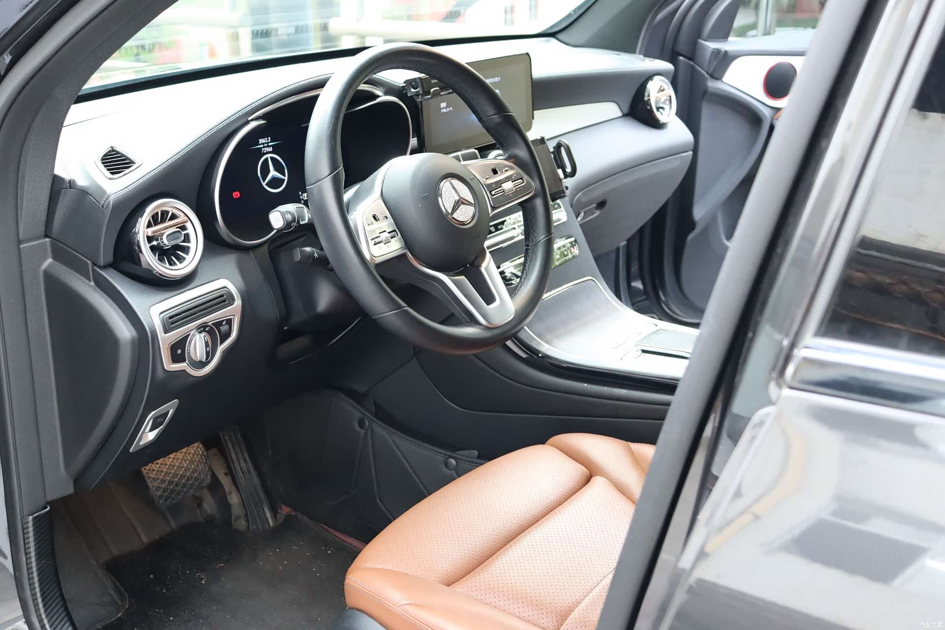 Mercedes-Benz GLC, 2021 11