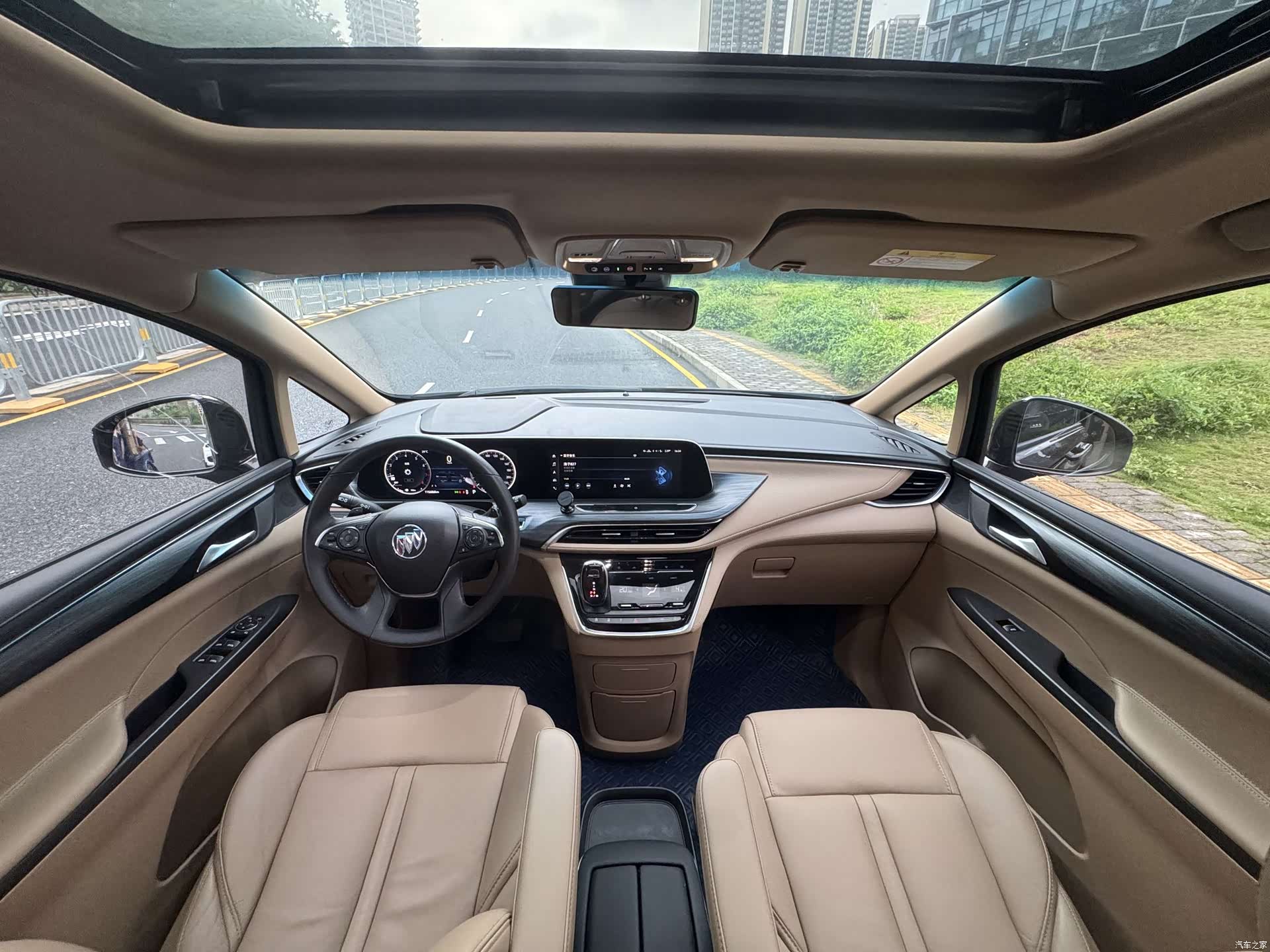 Buick GL8, 2021 9