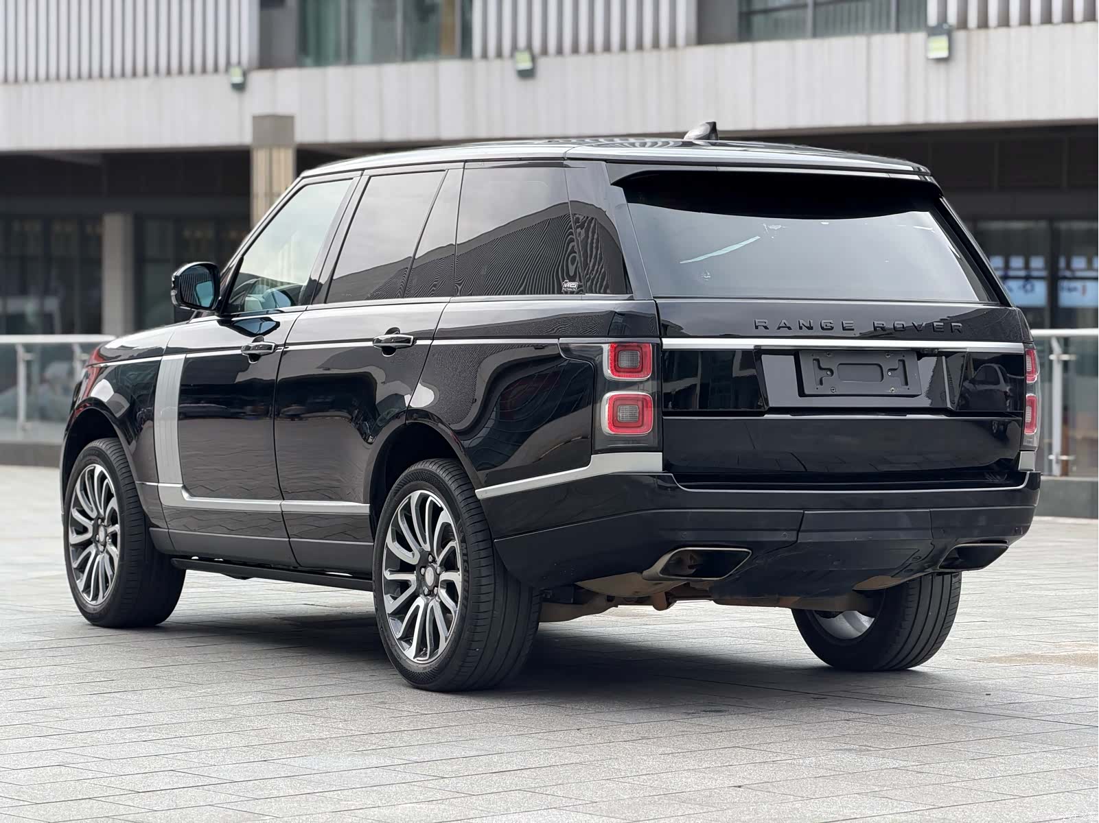 Land Rover Range Rover, 2018 все фото