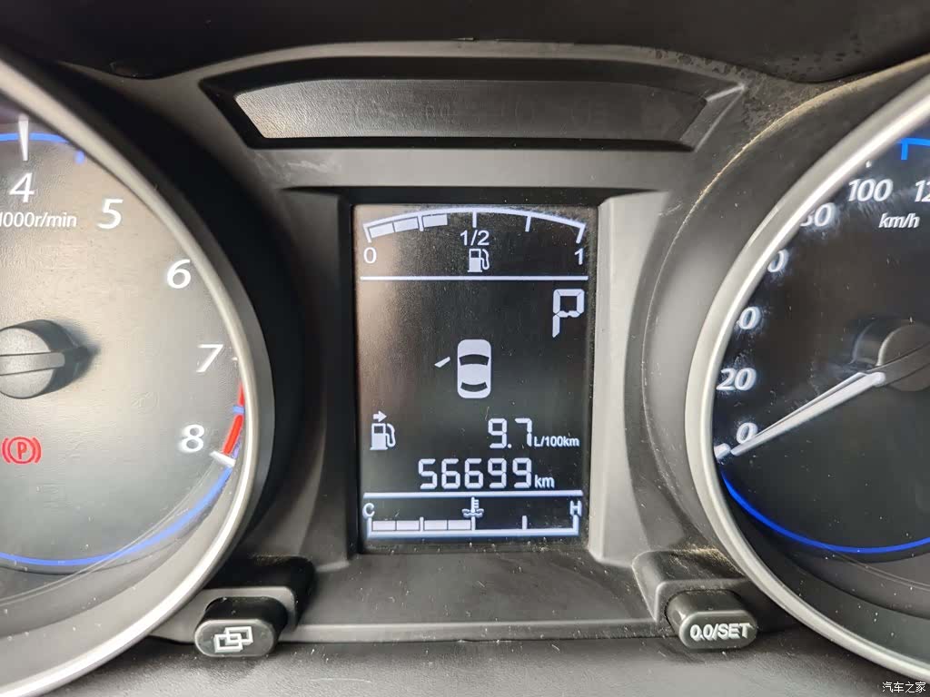 DongFeng X5, 2016 6