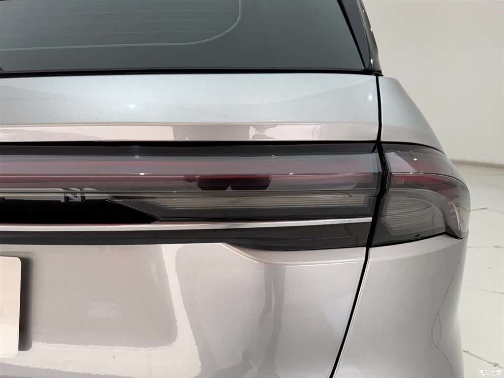Lincoln Nautilus, 2024 10