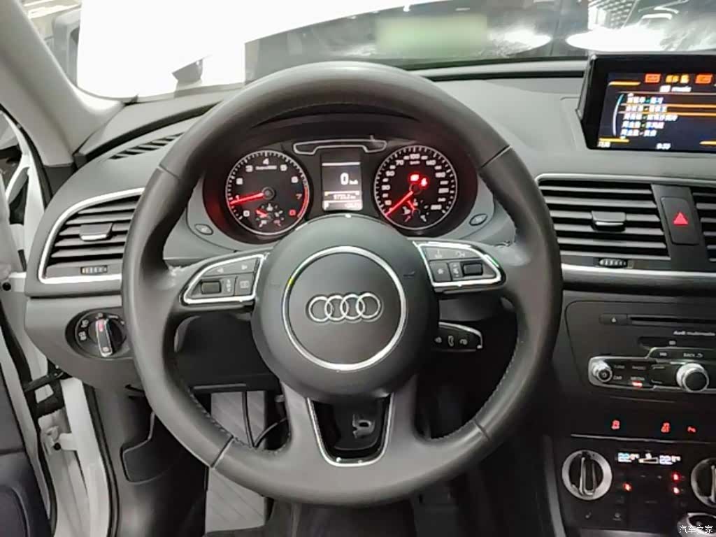 Audi Q3, 2015 11