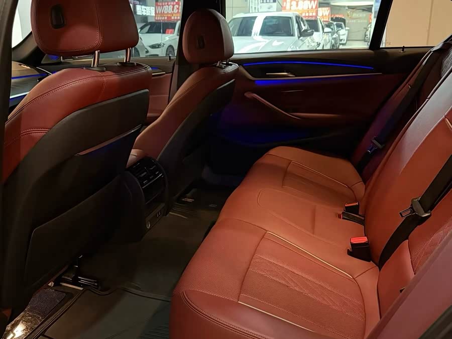 BMW 5 Series 2021, фото 9