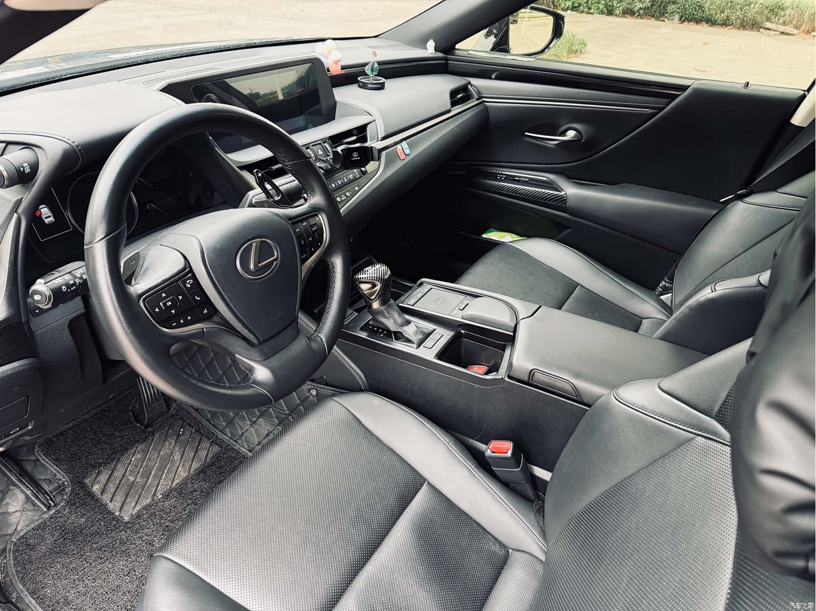 Lexus ES, 2019 20