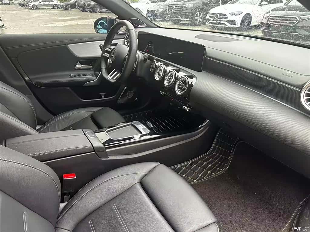 Mercedes-Benz A-Class, 2025 15