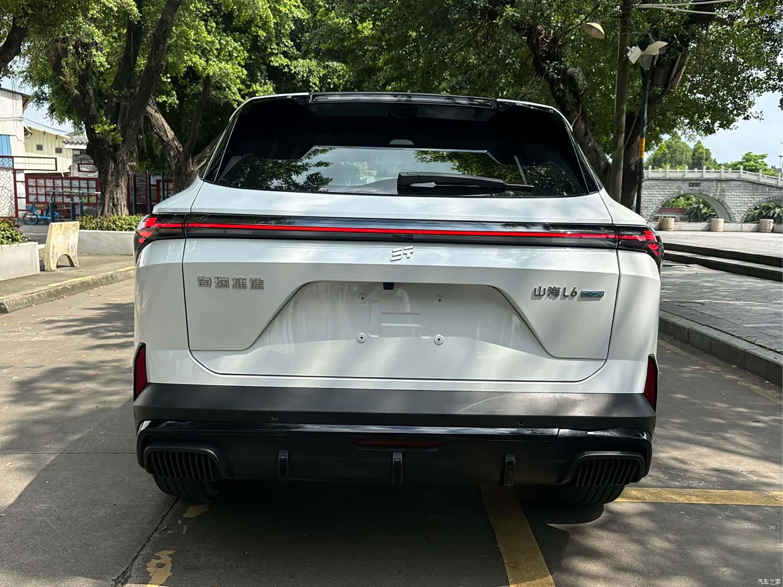 Jetour L6, 2025 4