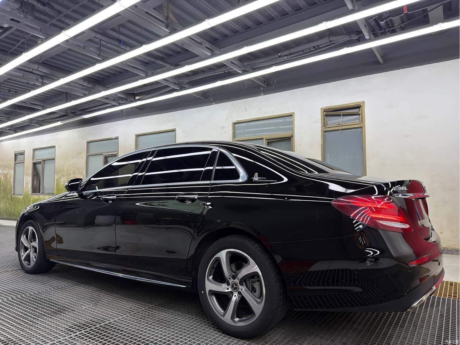 Mercedes-Benz E-Class, 2018 4