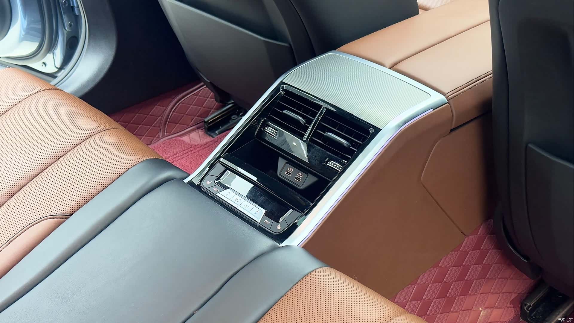 BMW 8 Series, 2023 16