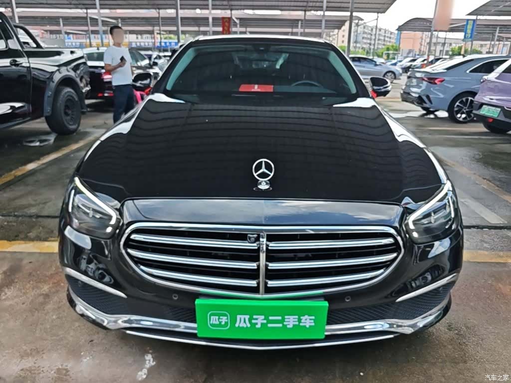 Mercedes-Benz E-Class, 2023 3