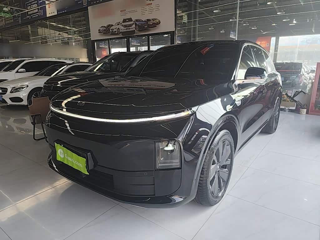 Li Auto L6