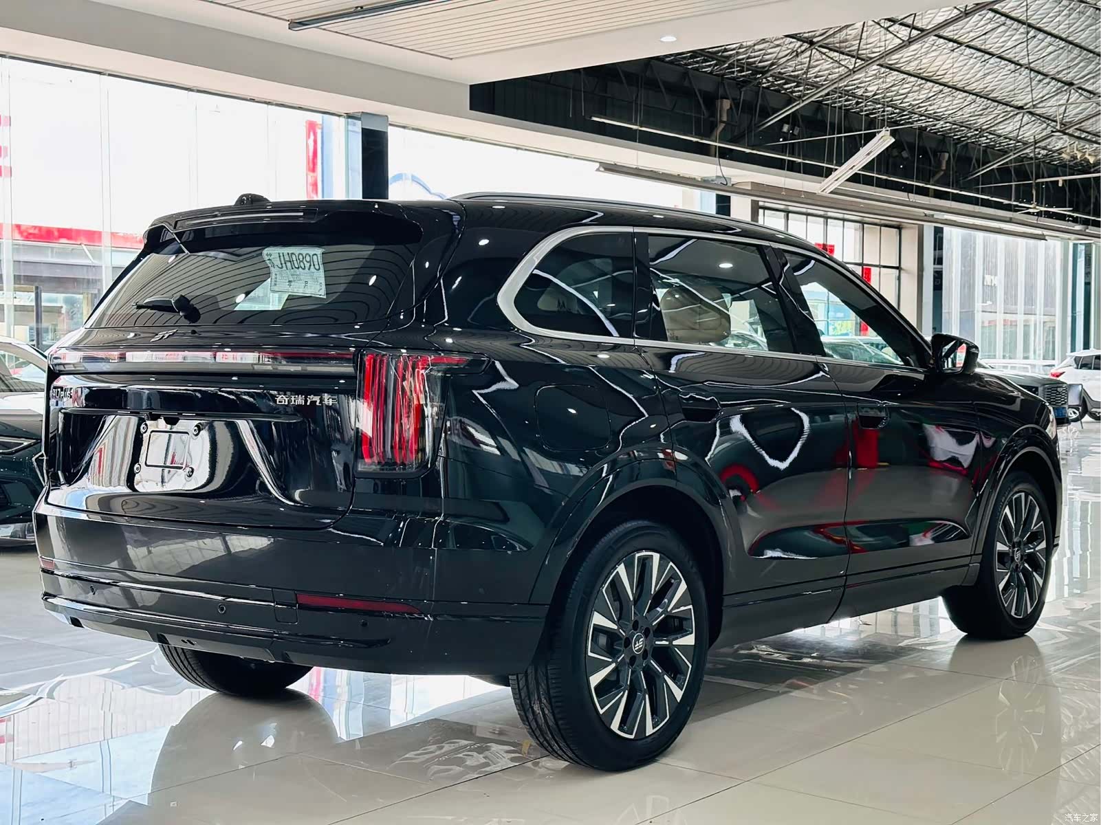 Jetour L7, 2025 6
