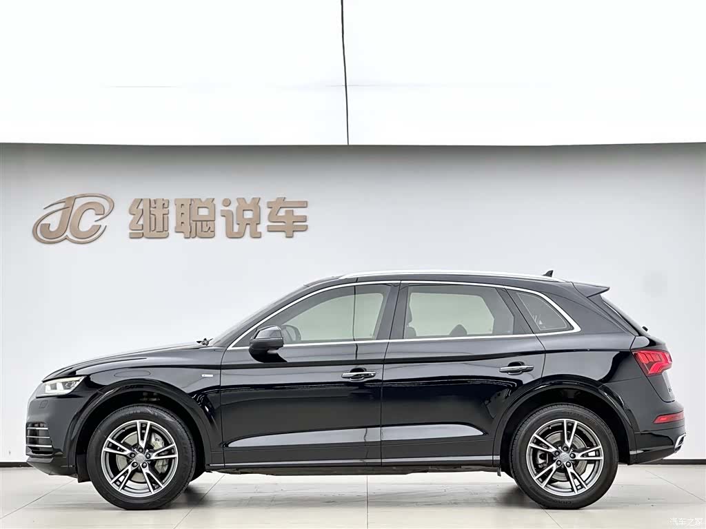 Audi Q5L, 2019 3