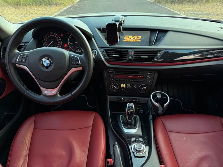 BMW X1 2015 sDrive18i shi shang jin ji ban