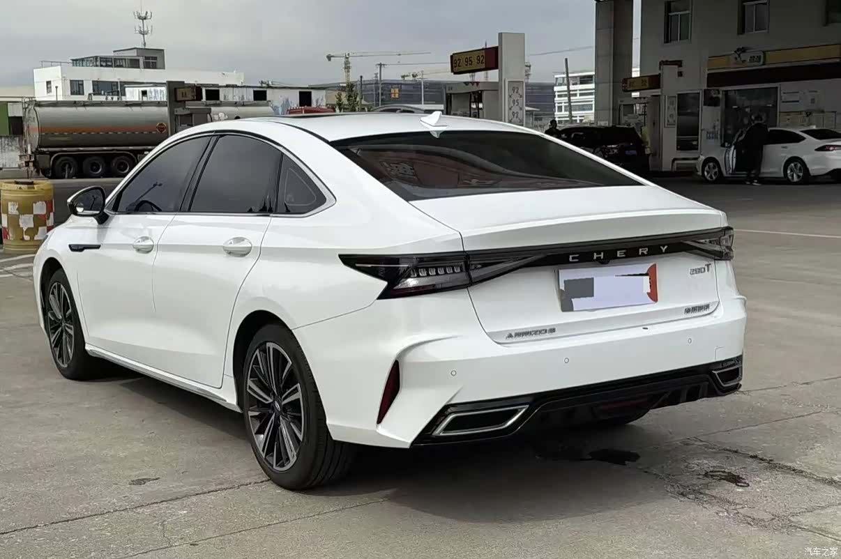 Chery Arrizo 8, 2023 9
