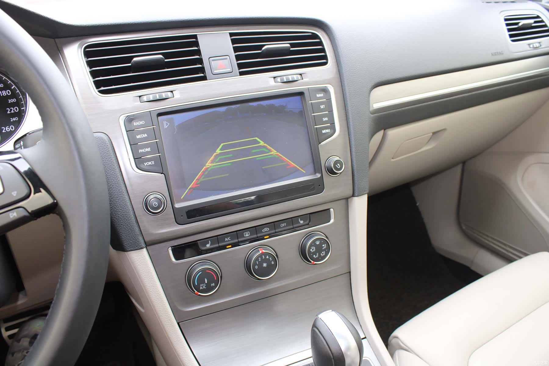 Volkswagen Golf, 2016 21