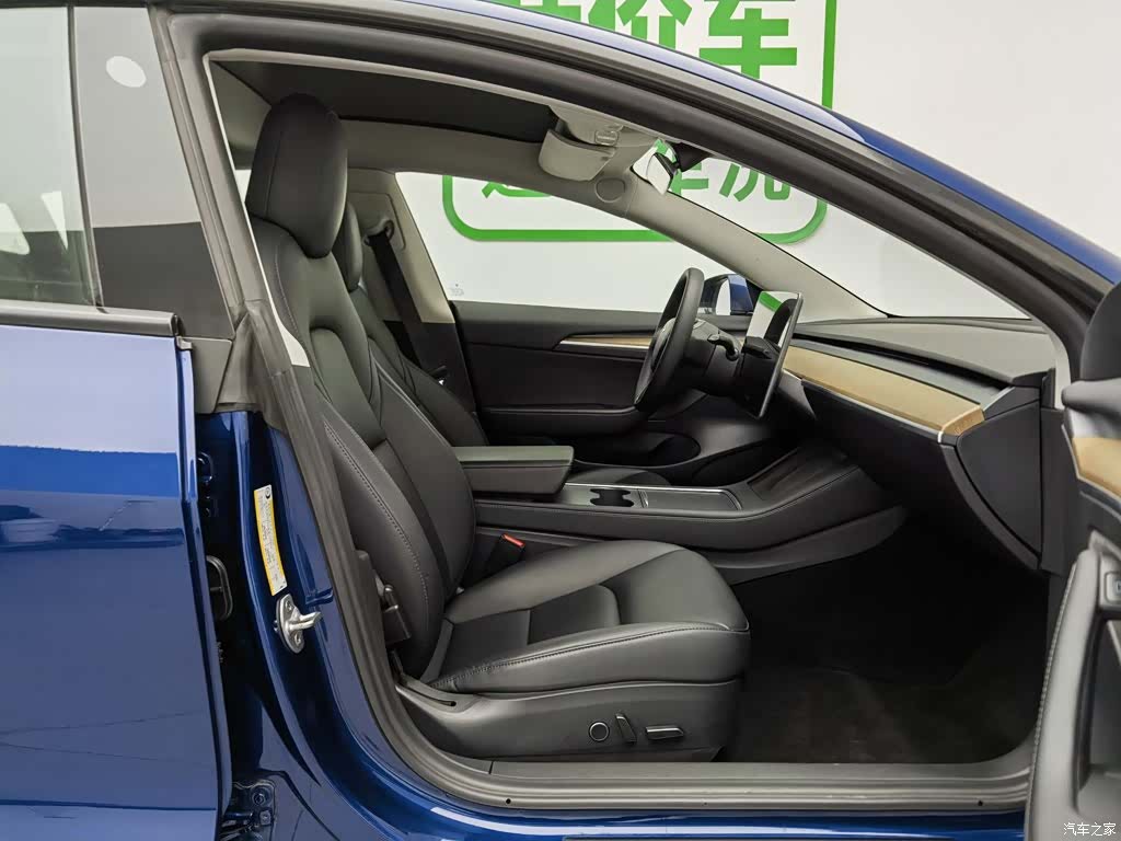Tesla Model 3, 2021 23