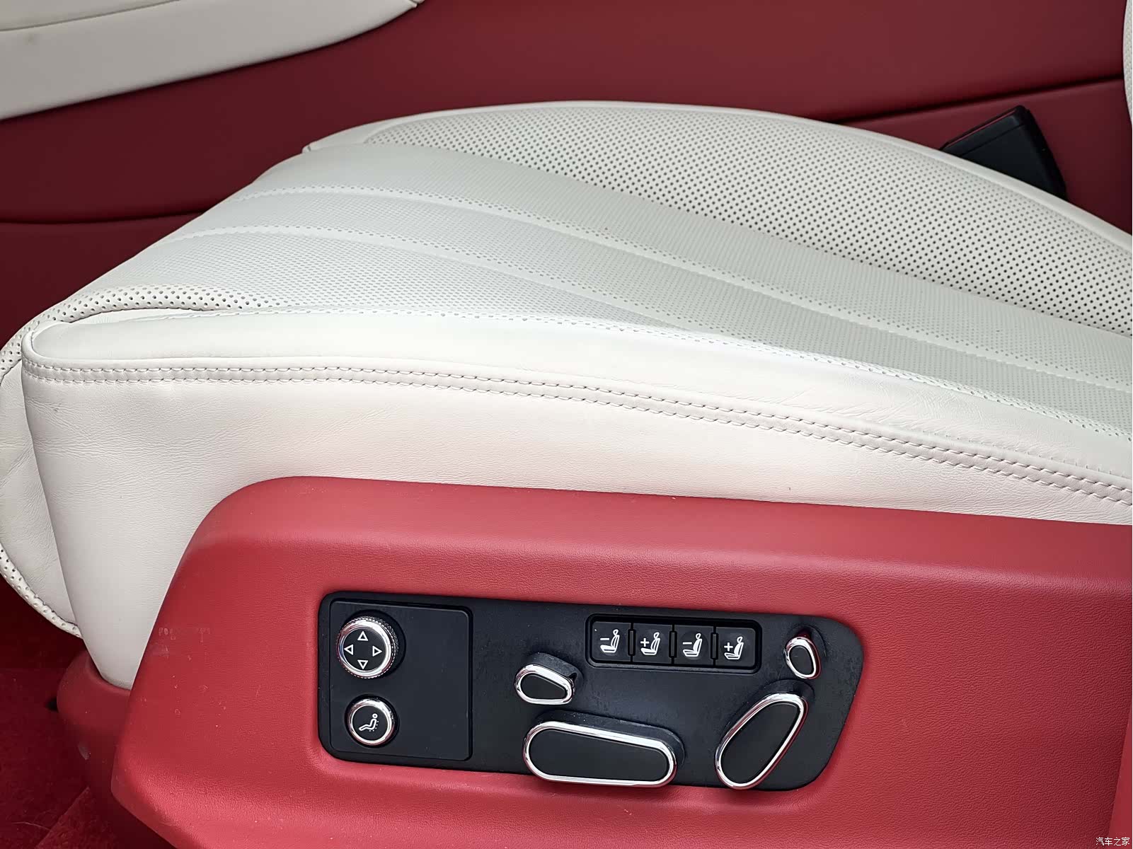 Bentley Bentayga, 2026 18