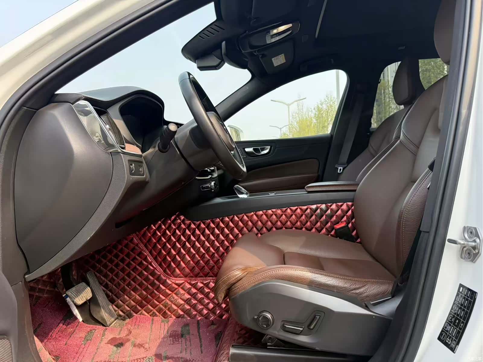 Volvo XC60, 2022 4