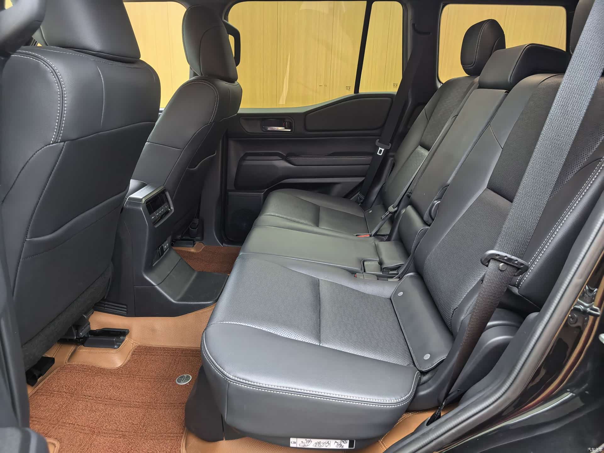 Toyota Prado, 2024 12