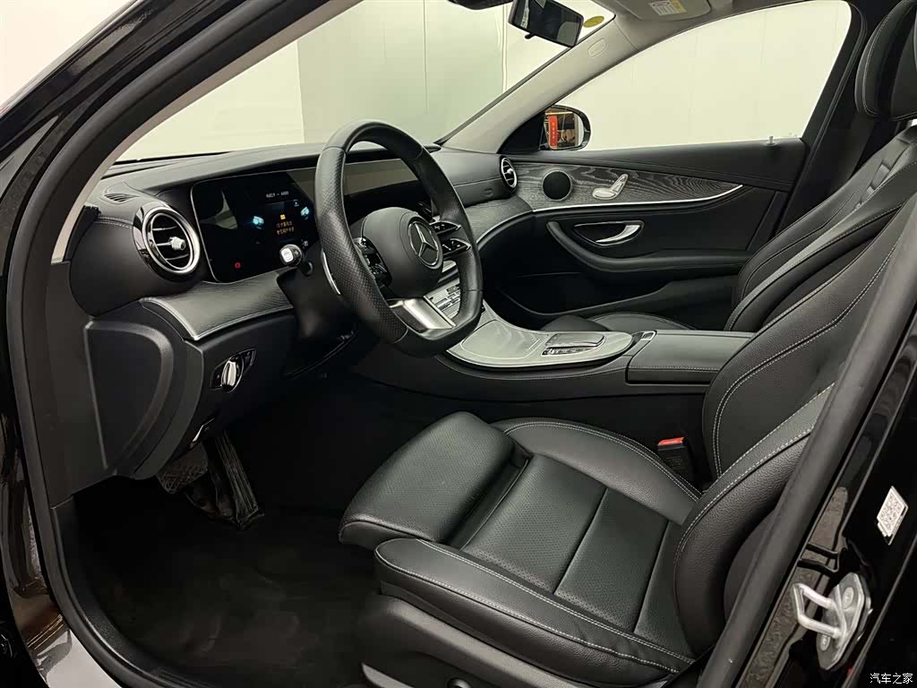 Mercedes-Benz E-Class, 2023 9