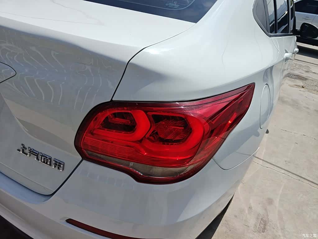 Chevrolet 320, 2018 8
