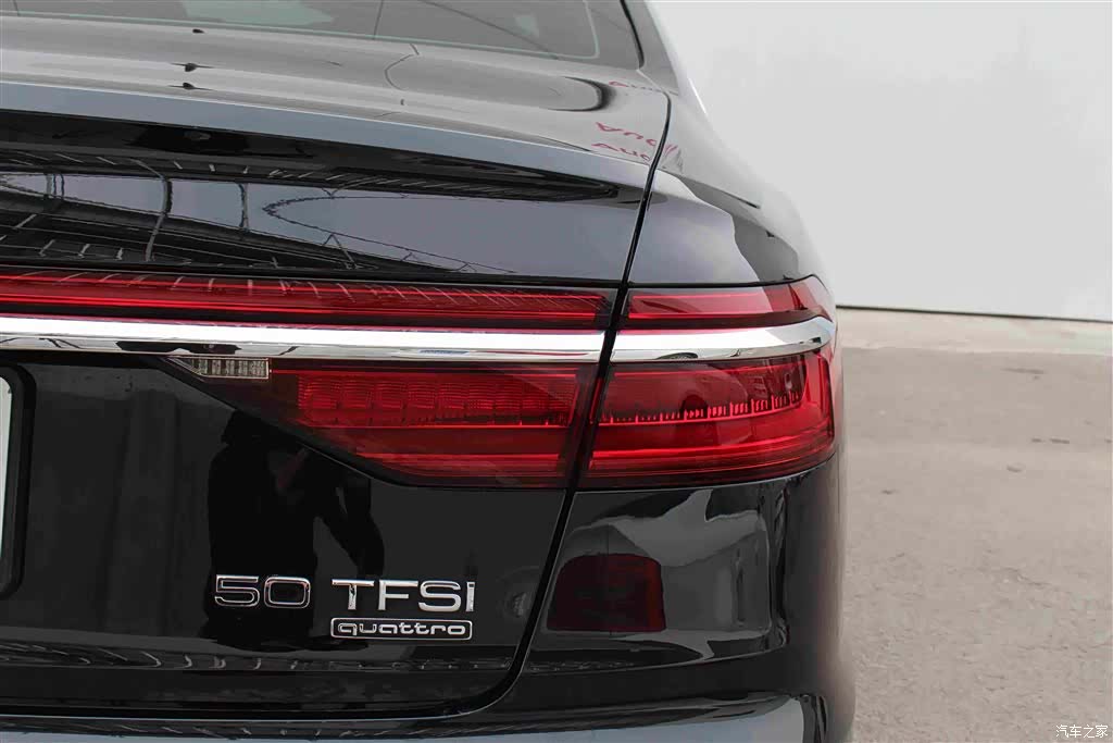Audi A8L, 2022 10