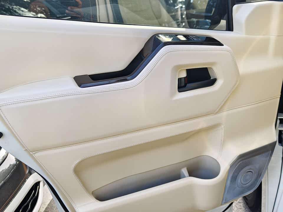 Toyota HIACE Toyota HIACE