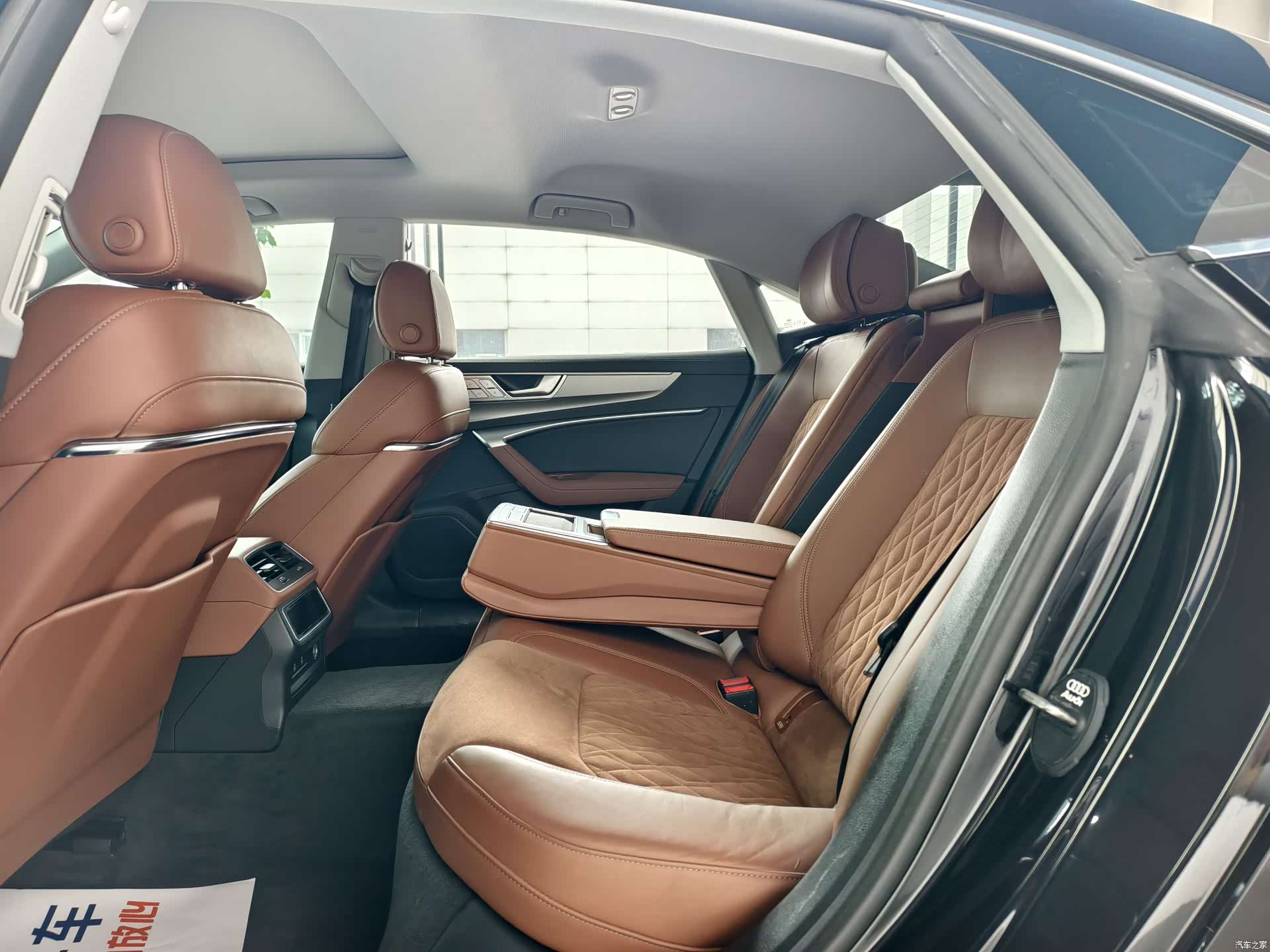 Audi A7L, 2024 7