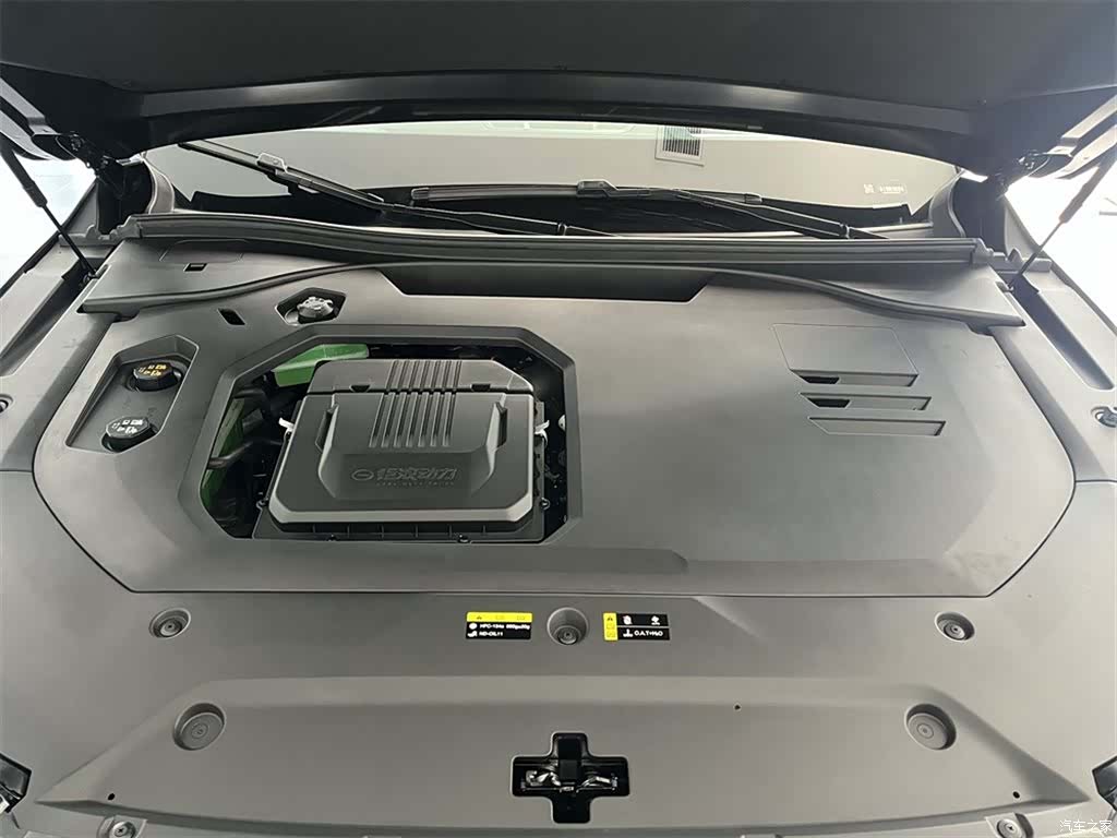 Trumpchi ES9, 2026 9