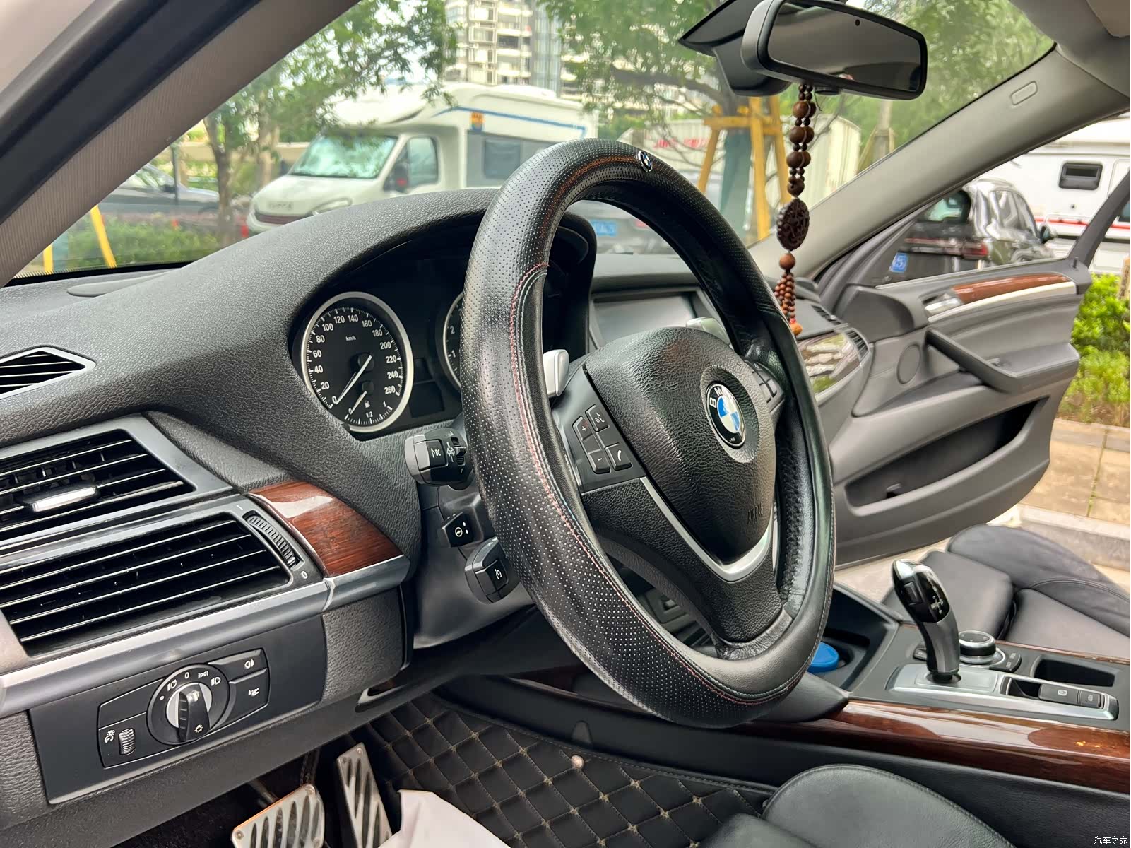 BMW X6, 2012 23