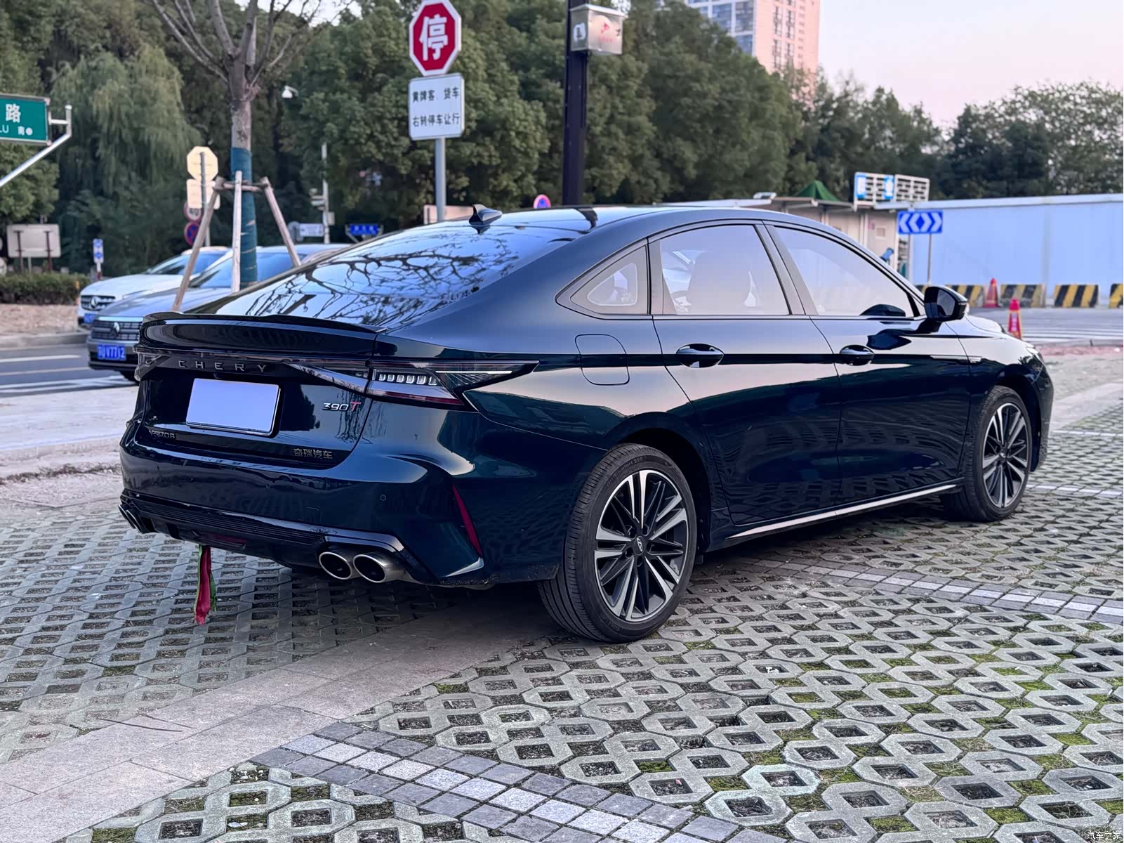 Chery Arrizo 8, 2023 4