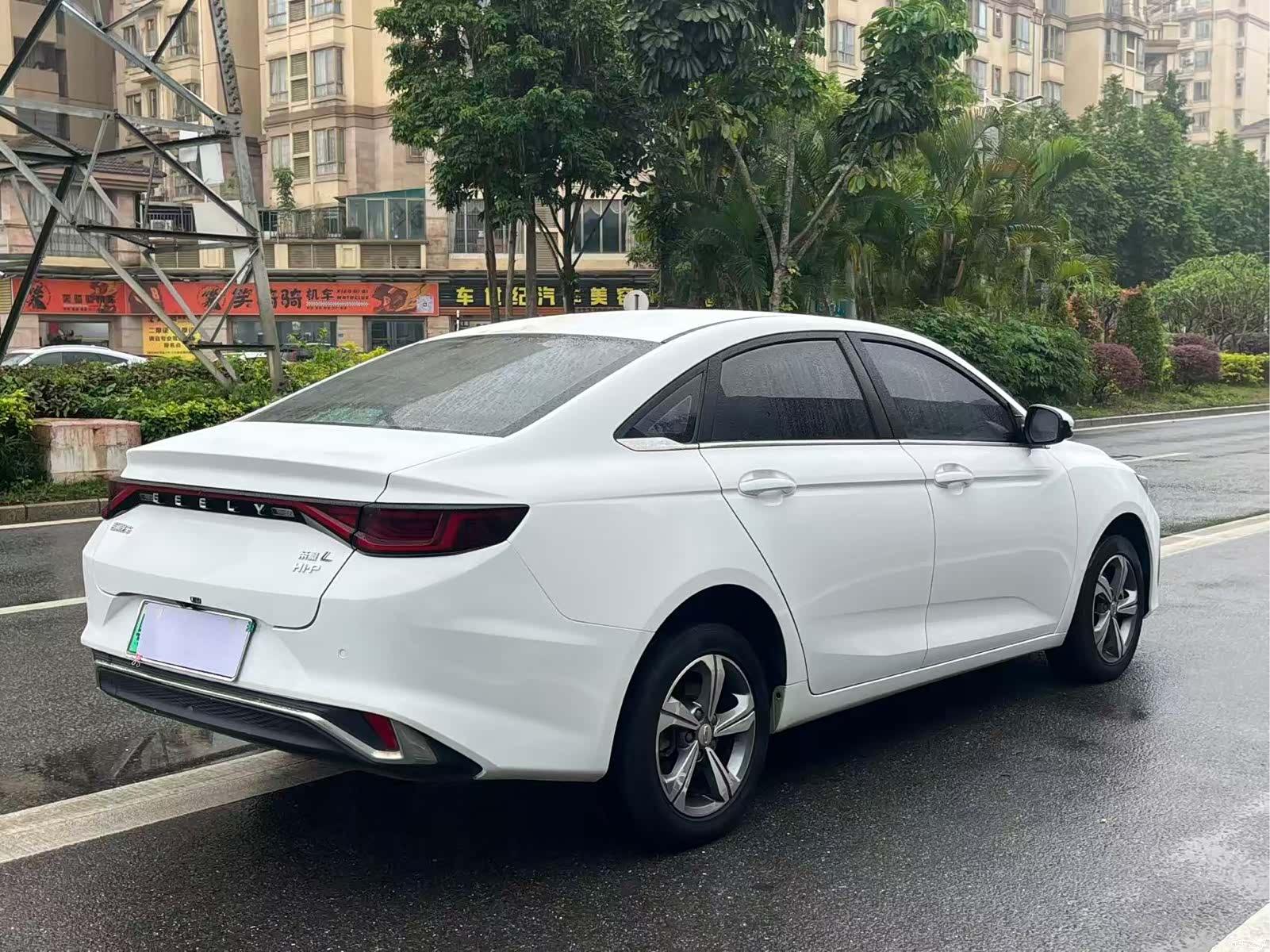 Geely Emgrand, 2024 4